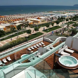 Hotel Trampolines